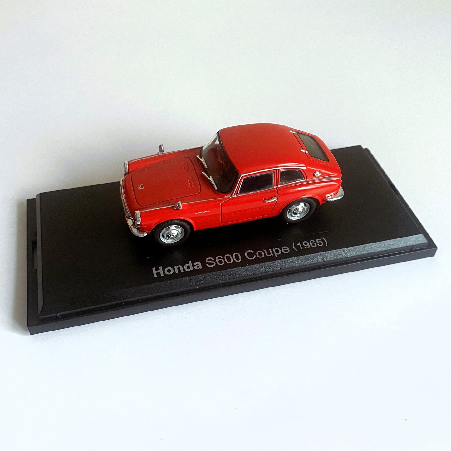 Honda S600 Coupe - 1/43 model